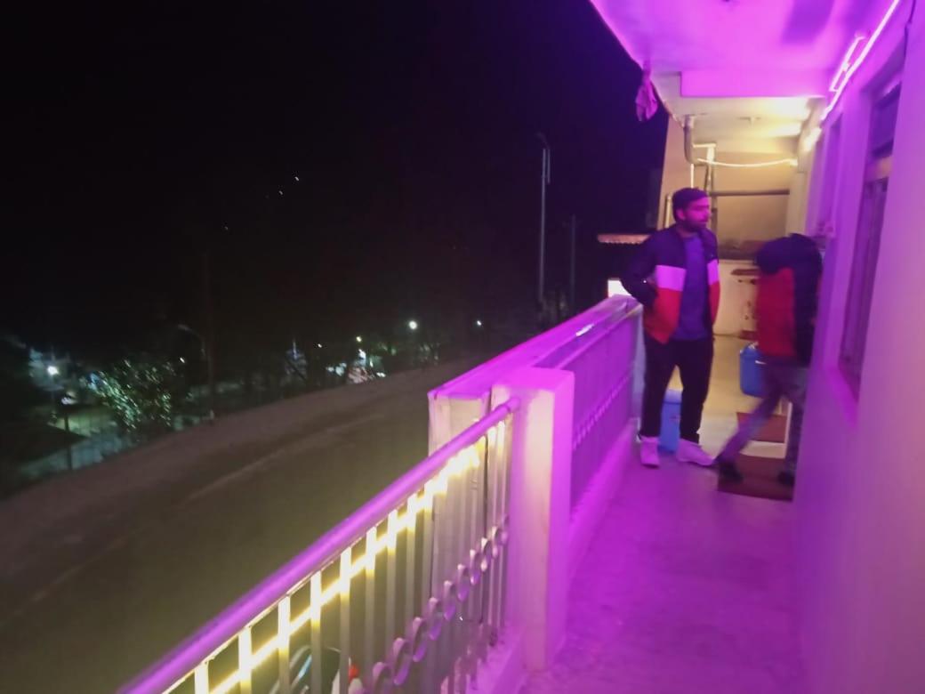 Badri Kedar Hometay Joshīmath Buitenkant foto